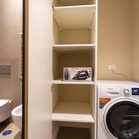 Elegance And Style Near St Peter's Apartment Rome