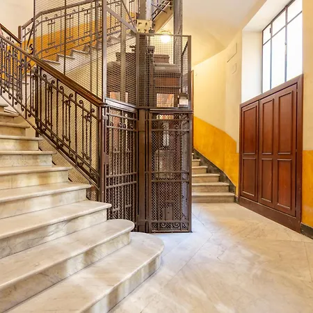 Elegance And Style Near St Peter's