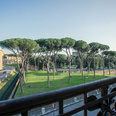 Elegance And Style In The Heart Of Rome