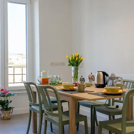 Apartment Elegance And Style In The Heart Of *