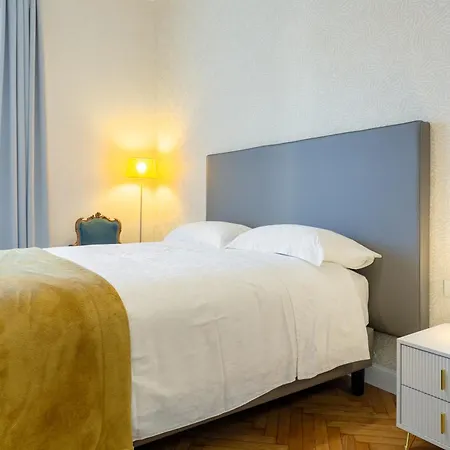 Elegance And Style In The Heart Of Rome
