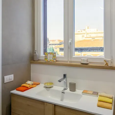 Apartment Elegance And Style In The Heart Of