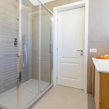 Elegance And Style In The Heart Of Apartment Rome