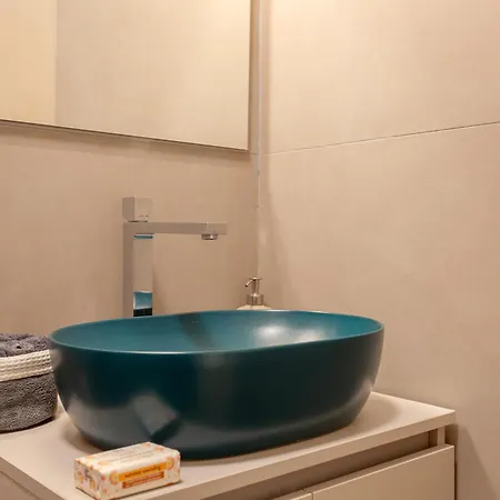 Apartment Elegance And Style In The Heart Of Rome