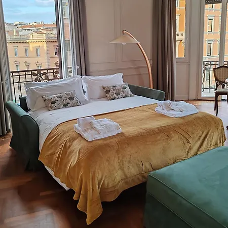 Elegance And Style In The Heart Of Apartment