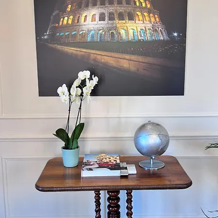 Elegance And Style In The Heart Of Apartment Rome